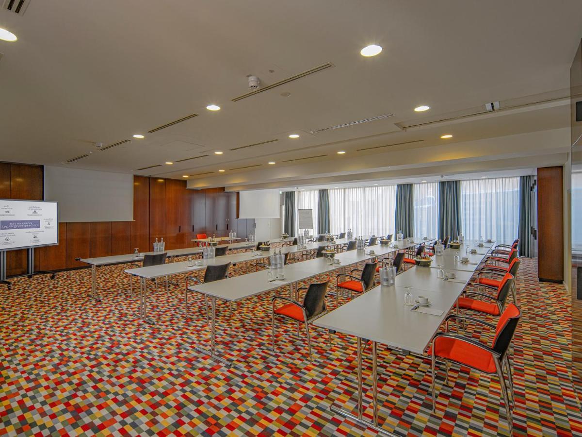 Hotel-Restaurant Erbprinz Ettlingen Exterior foto Meeting room